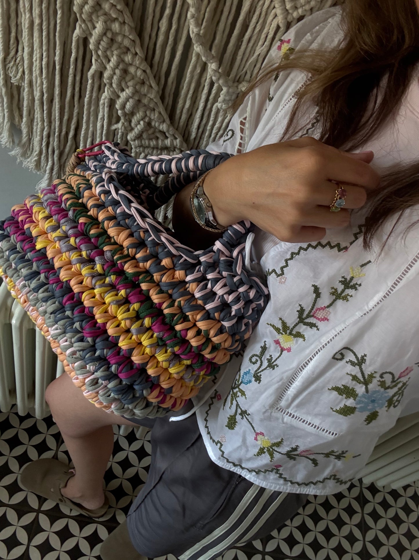 The Medium Multicolour 1